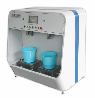 Auto-dispenser for the liquid chemicals